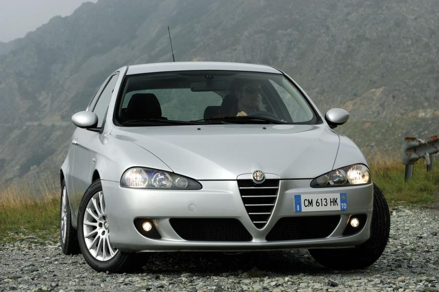  Alfa Romeo 147 3-Door (937A) 2004 года  (фото 37 из 48)